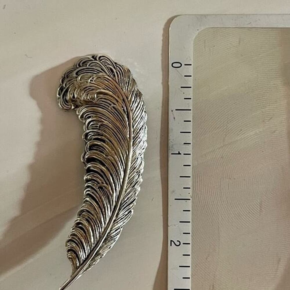 Vintage 1960s brooch Sarah Coventry Feather Pin Mad Men Style Elegant Classic